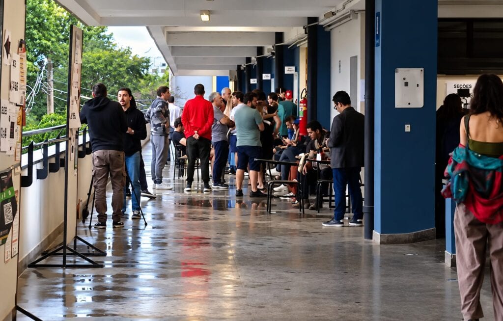 Eleições 2026: Rede Câmara SP acompanha dia de votação na capital