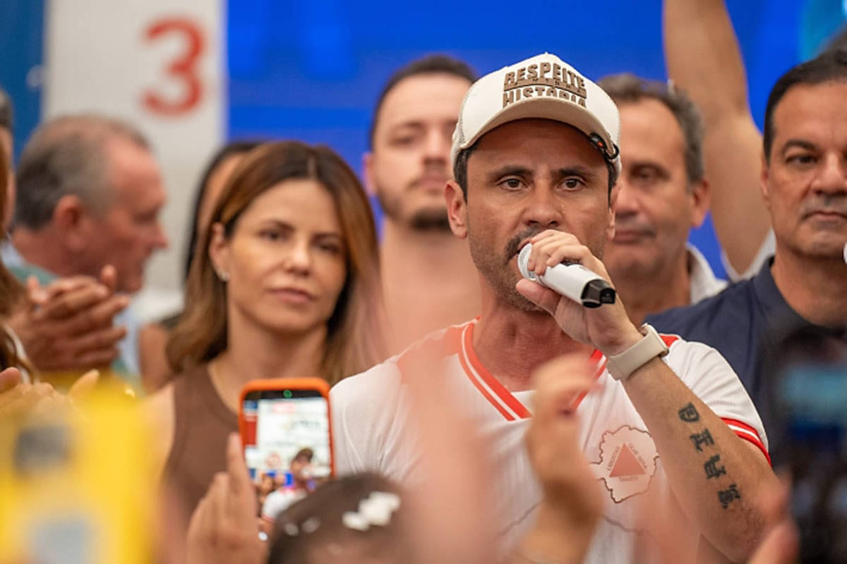 Cleitinho reafirma apoio a Flávio Bolsonaro após recado de Lula, mas mantém discrição no 2º turno