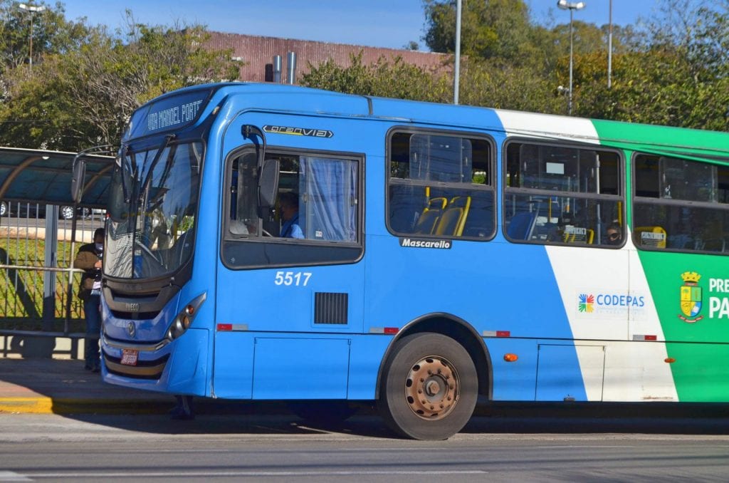 Trabalhadores da Codepas paralisam ônibus nesta segunda-feira