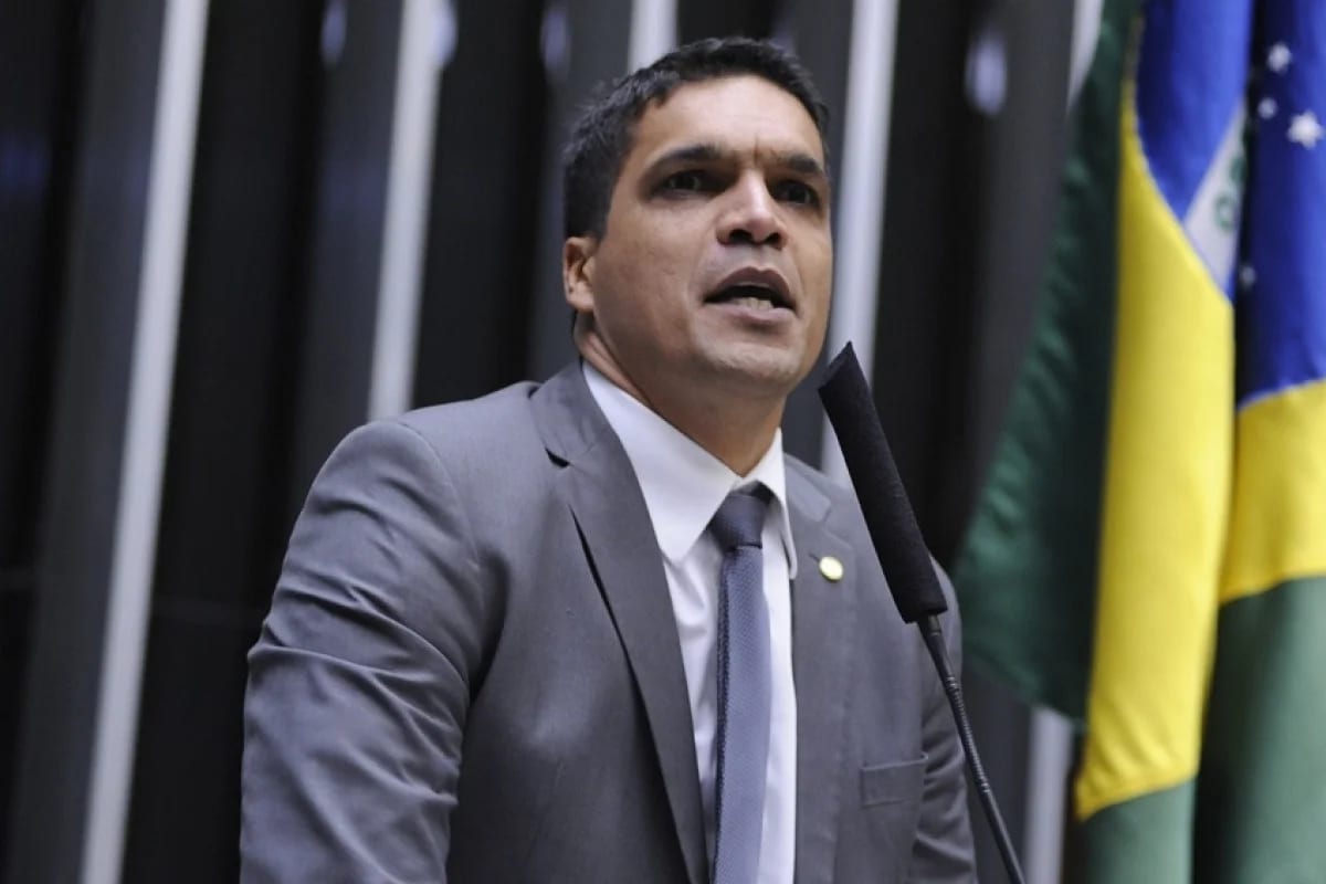 Cabo Daciolo afirma não ter sido convidado para debates do AM em 28 e 29/9