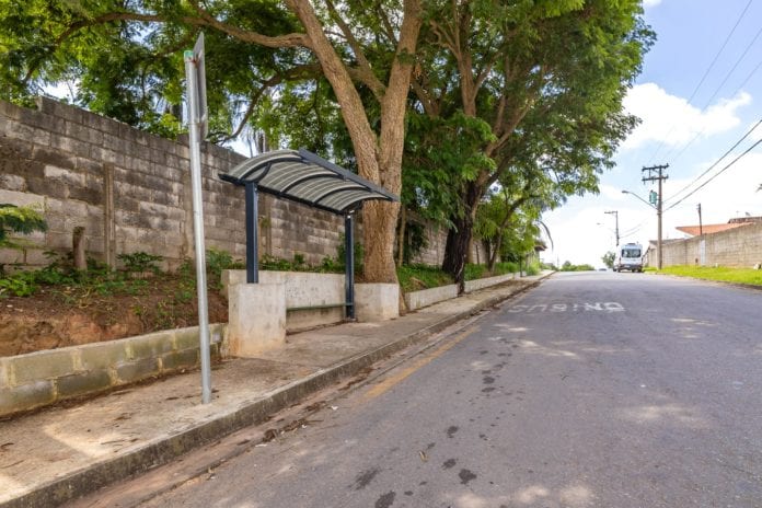Novos abrigos ampliam a estrutura dos pontos de ônibus em Jundiaí