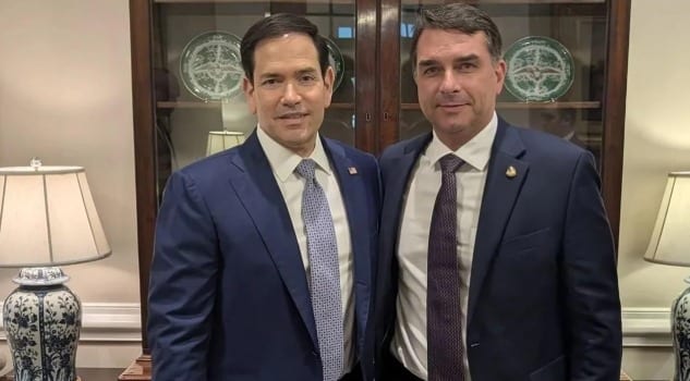 Secretário de Estado dos EUA articulou saída de Flávio Bolsonaro do Brasil