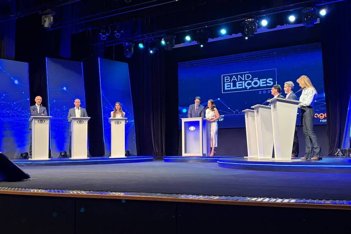 Debate em Brasília pressiona Celina Leão por crise no BRB