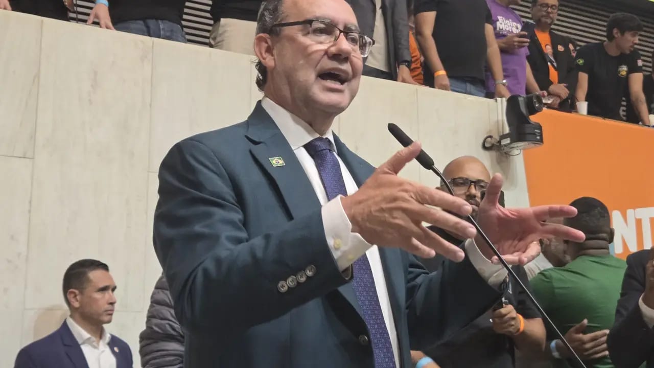 Augusto Cury salta de 2% para 11% e assume terceiro lugar na corrida presidencial