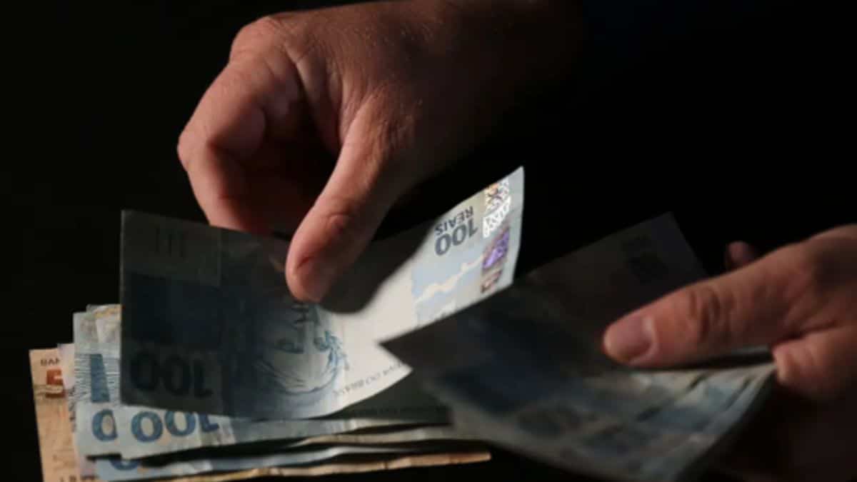 Desenrola e isenção do IR perdem força em pesquisa