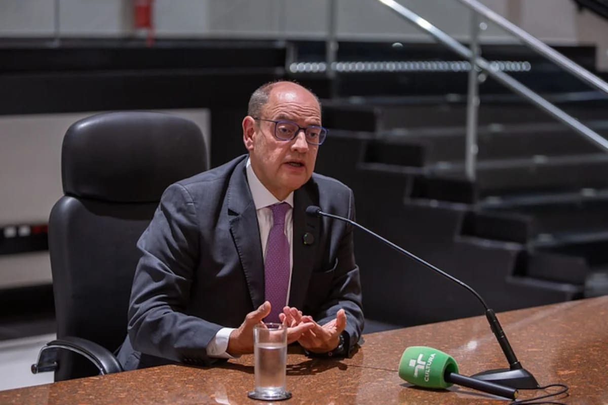Governador interino do RJ busca reescalonamento de R$26 bilhões em dívidas com juros menores