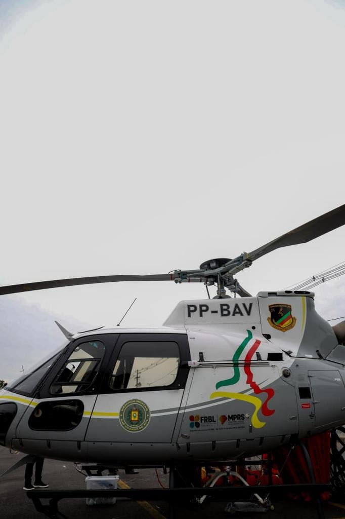 MPRS entrega helicóptero de R$ 26 milhões ao governo do RS