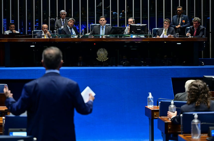 Enamed será obrigatório para exercício da medicina, aprova Senado