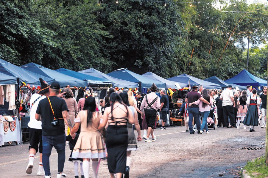 41ª Oktoberfest | Feira valoriza artesãos e amplia atrações da festa