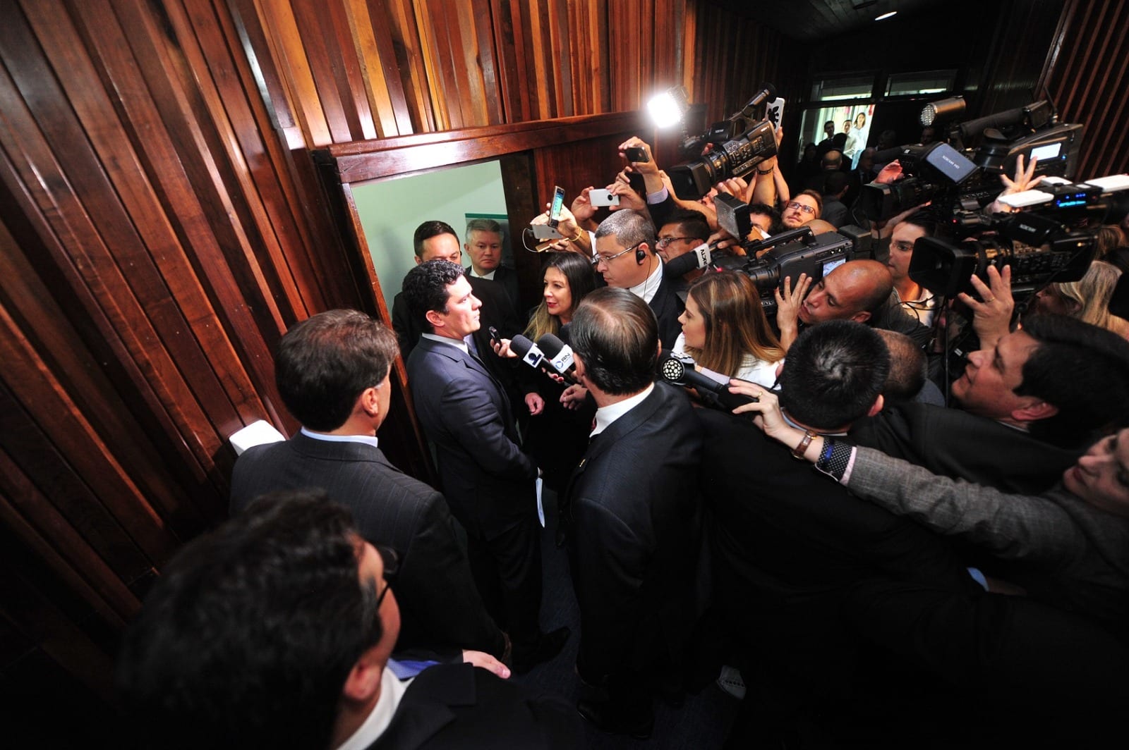 Para ter maioria na Assembleia Legislativa, Sergio Moro vai negociar com PP, Republicanos e MDB