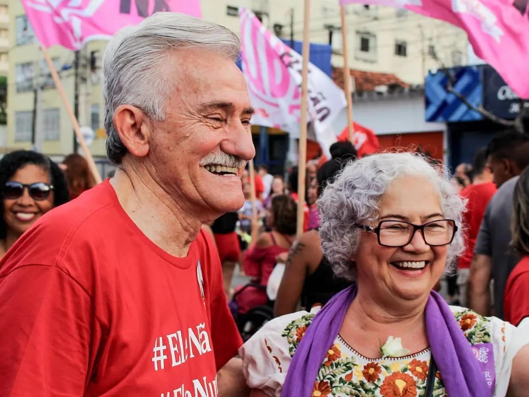 No Recife, casal vítima da ditadura alerta para riscos de eleição de Flávio Bolsonaro