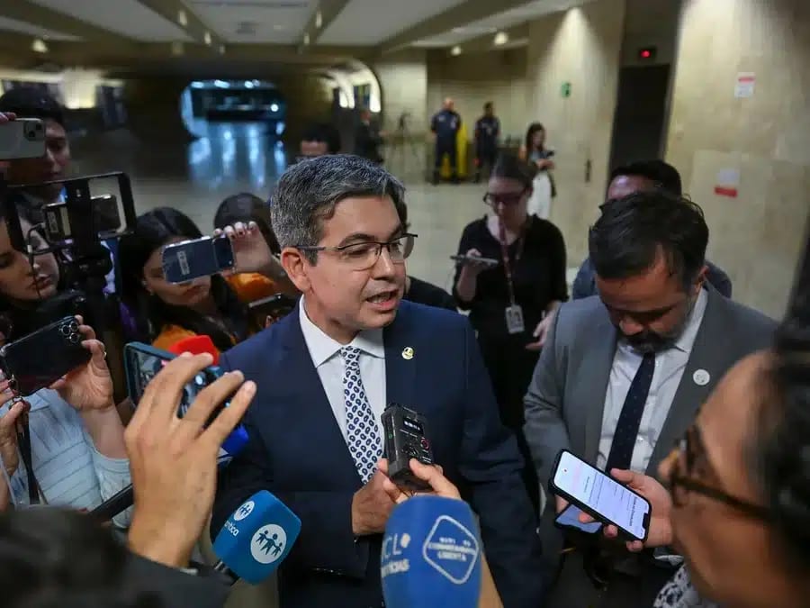 Senado adia votação do fim da 6×1 por falta de votos e deixa PEC para depois das eleições