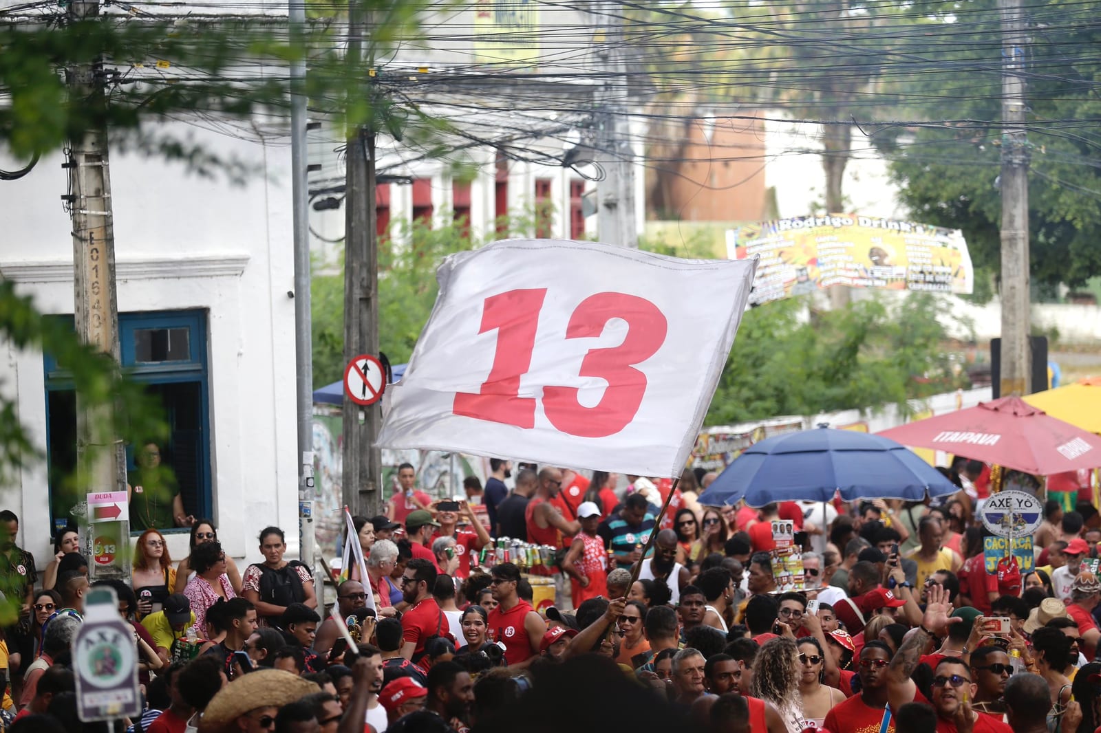 Mais de 120 agremiações de frevo desfilam em apoio a Lula em Olinda no domingo