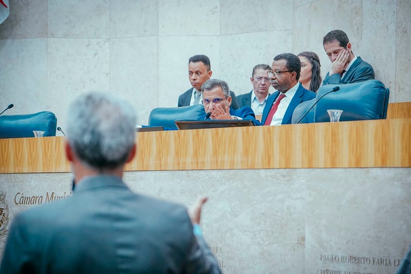Tribuna Livre: Plenário abre espaço para vereadores repercutirem o resultado do 1° turno das eleições