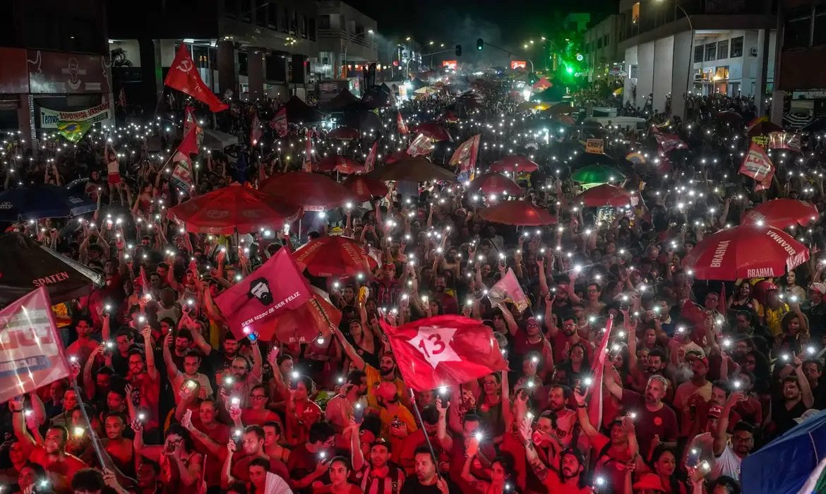 Reeleição de Lula repercute fortemente na grande imprensa internacional