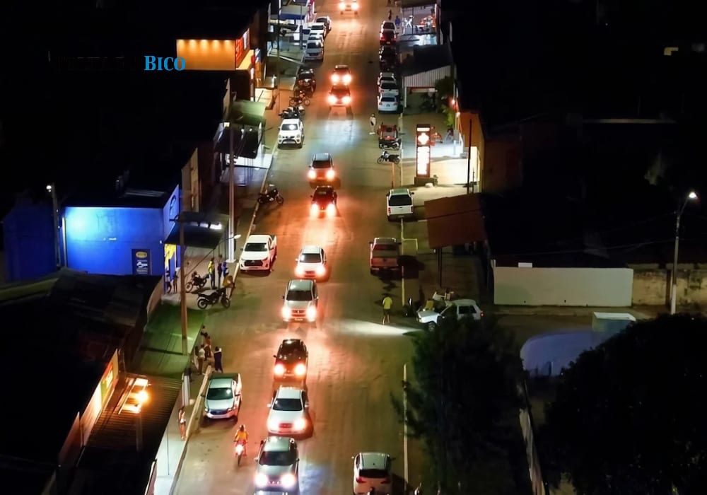 Araguatins: carreata pró‑Flávio Bolsonaro sai do Parque de Exposições