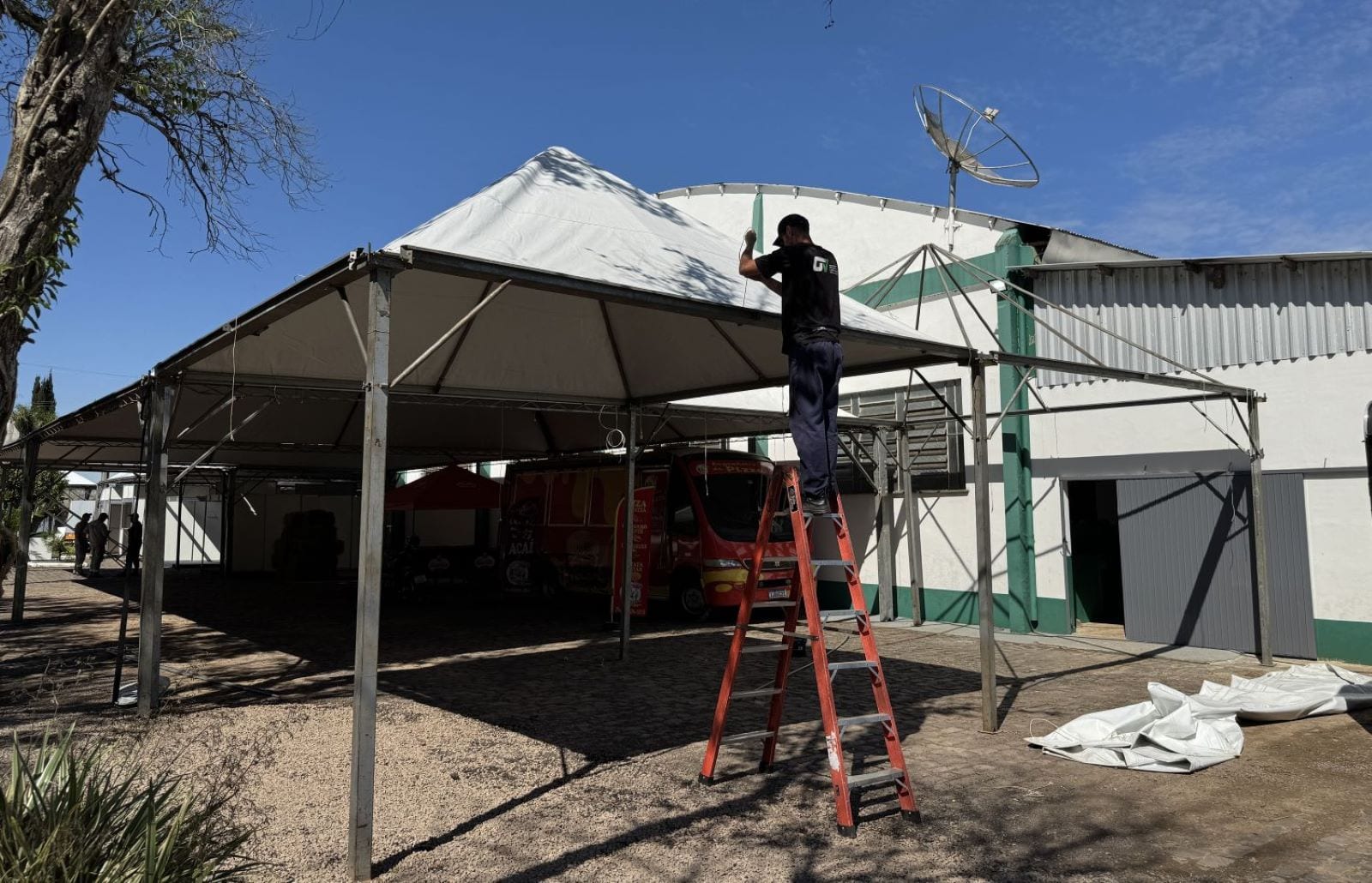 Estrutura da 4ª Feira Agrícola de Arroio do Meio começa a ganhar forma e movimenta Forqueta