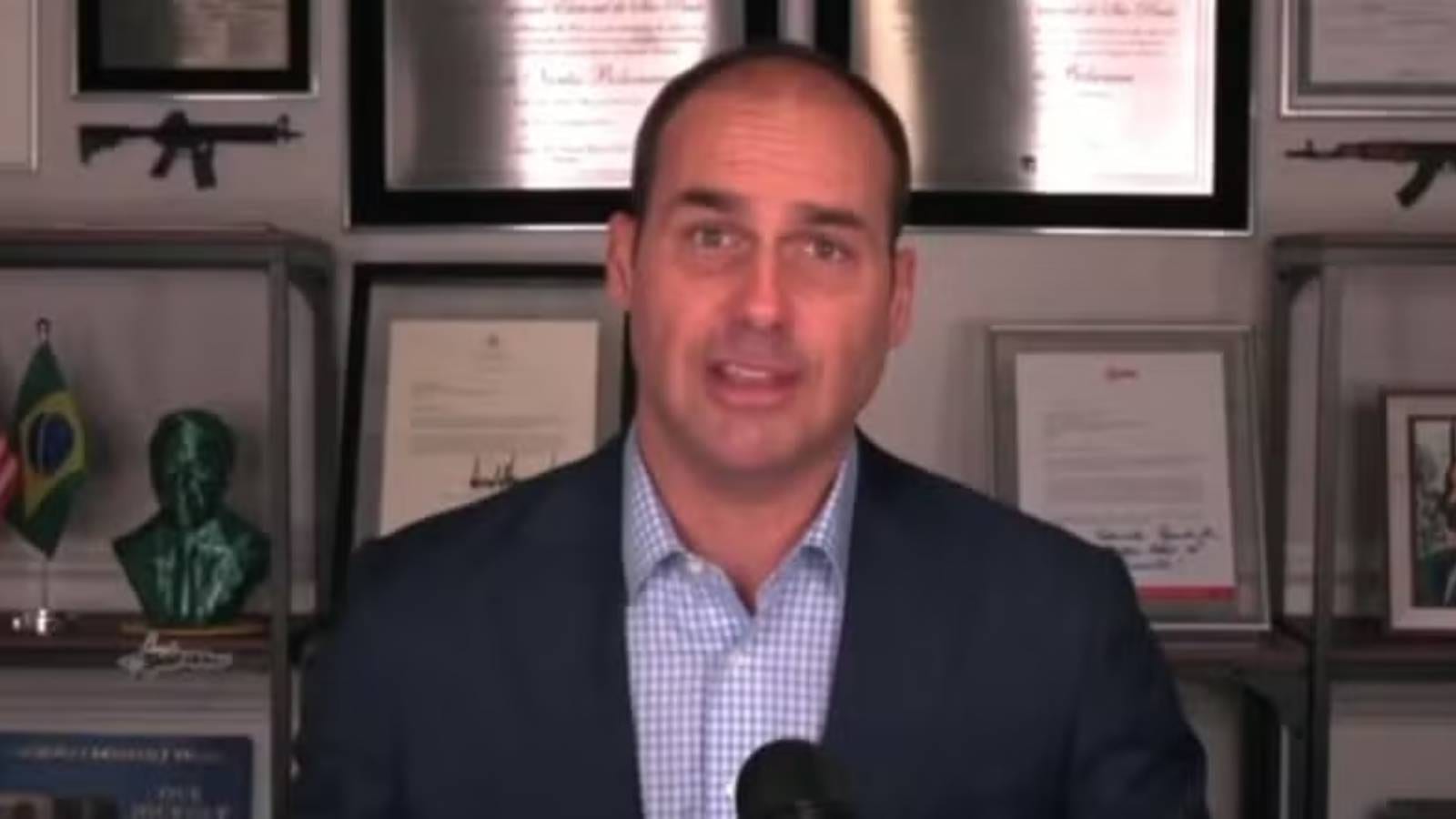 PF avalia pedir extradição de Eduardo Bolsonaro aos Estados Unidos