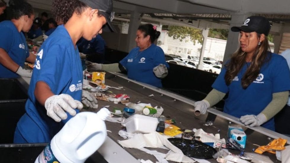 Santos inaugura Recicla Santos, estação de triagem com 5 toneladas/hora