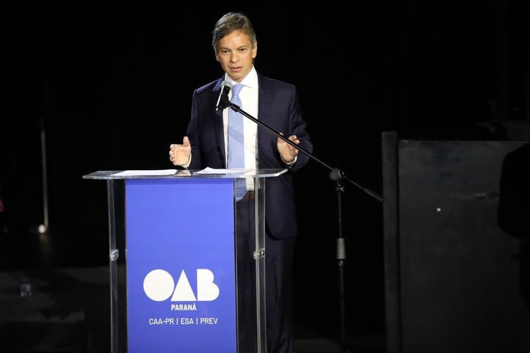 OAB-PR em debate: presidente da entidade fala sobre atuação na sociedade civil em encontro do Rotary