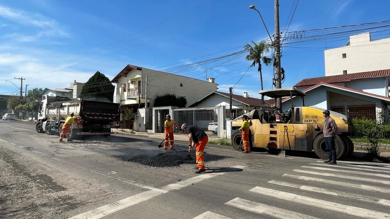 Encantado inicia recuperação do pavimento da Rota do Desenvolvimento