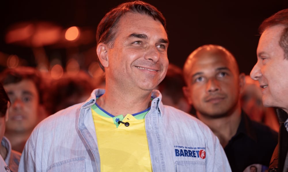 Agronegócio em Barretos aposta em Flávio Bolsonaro contra Lula