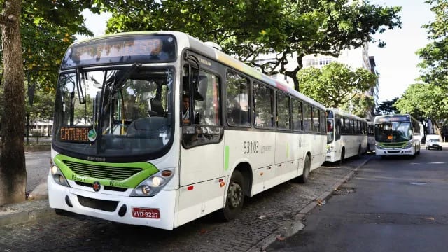 Ônibus de graça aos fins de semana: quando começa e quem terá direito?