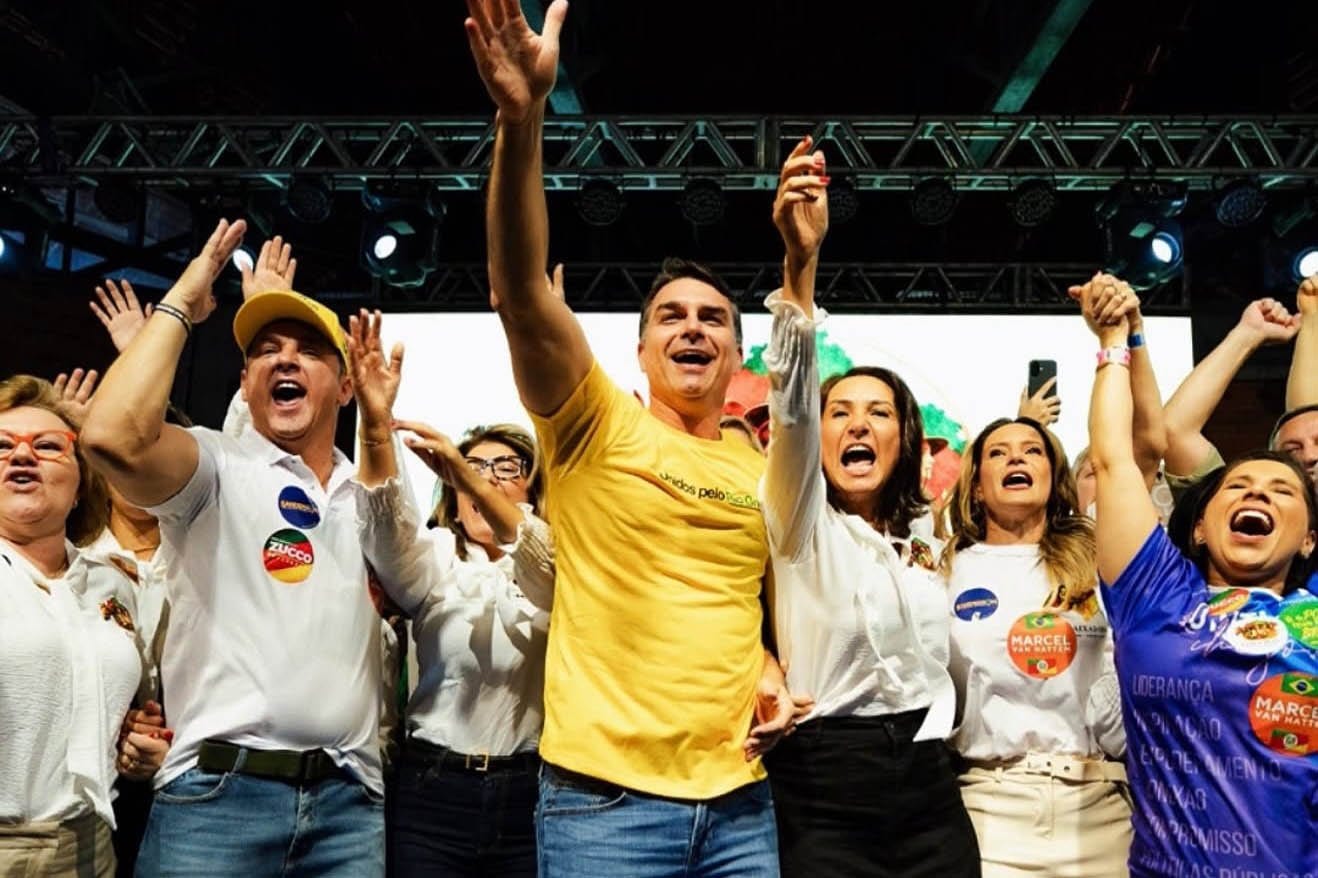 Flávio Bolsonaro passa de 55% e vence com larga vantagem no Rio Grande do Sul