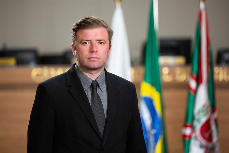 Alexandre Leprevost vai assumir a vaga de vereador com a renúncia de “Perdeu Piá” em Curitiba