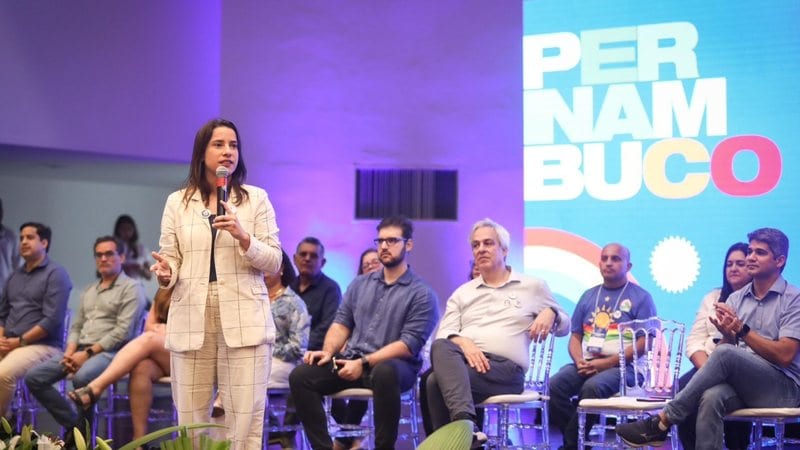 Governo Raquel Lyra fixa Bônus de Desempenho (BDE) em R$ 211 milhões e se aproxima de pagar professores