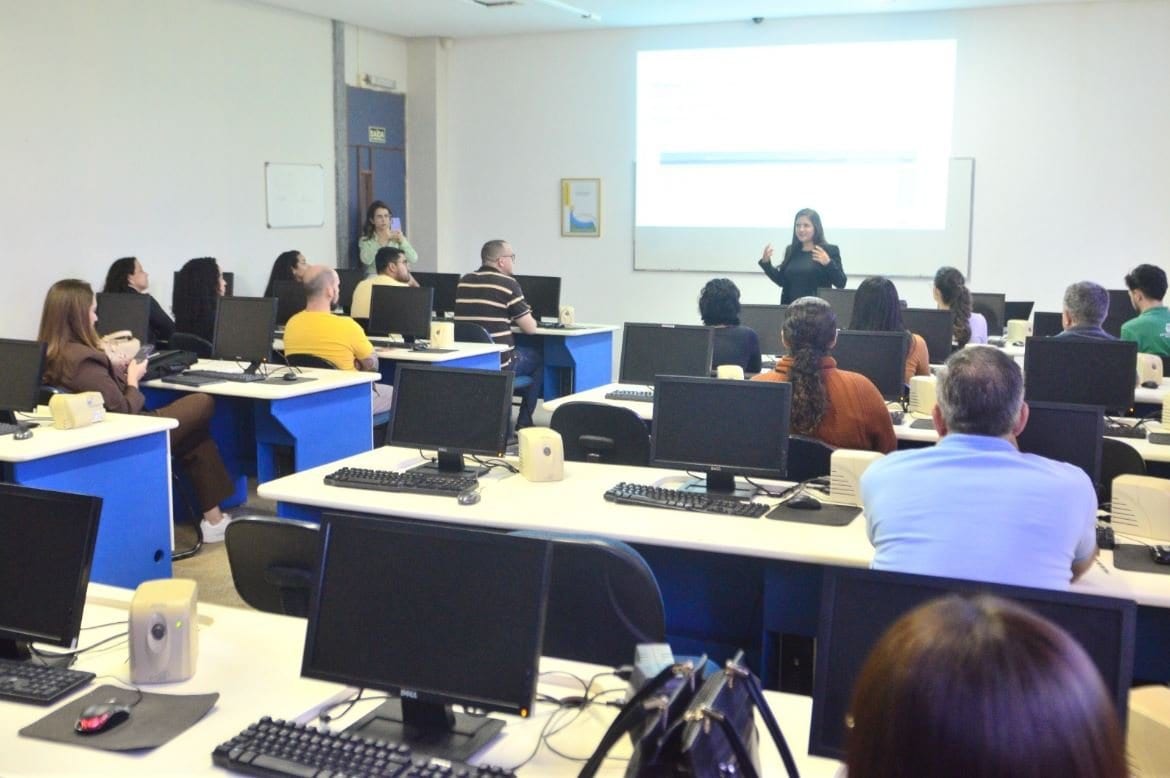 Estados / Goiás / Curso a Servidores Municipais: Governo de Goiás abre inscrições para curso de transformação digital vo