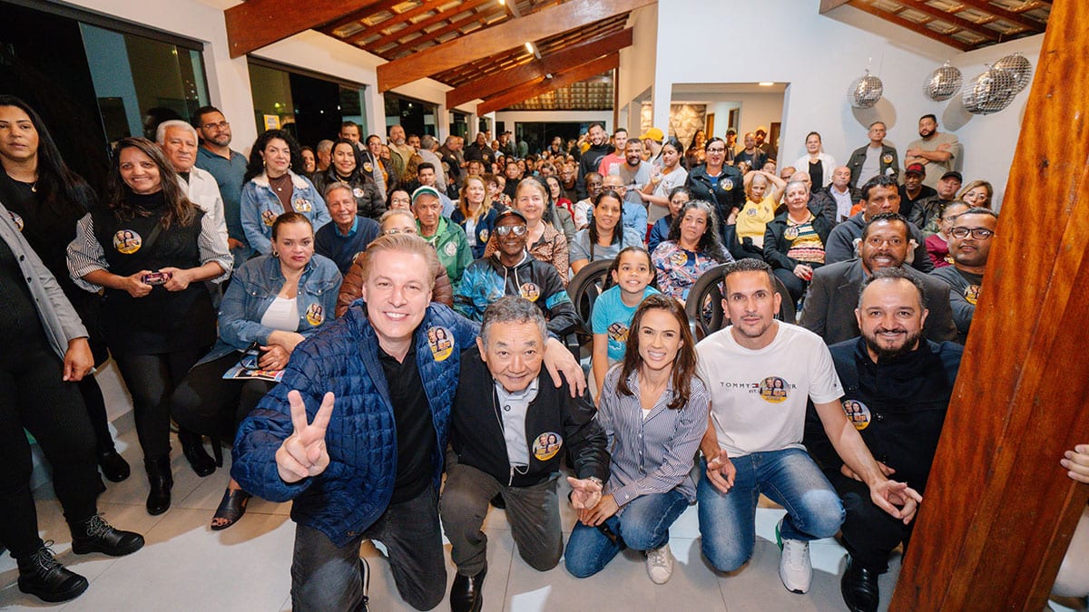 Igor Soares e Bruna Furlan anunciam emenda para gramado e iluminação do Figueirão