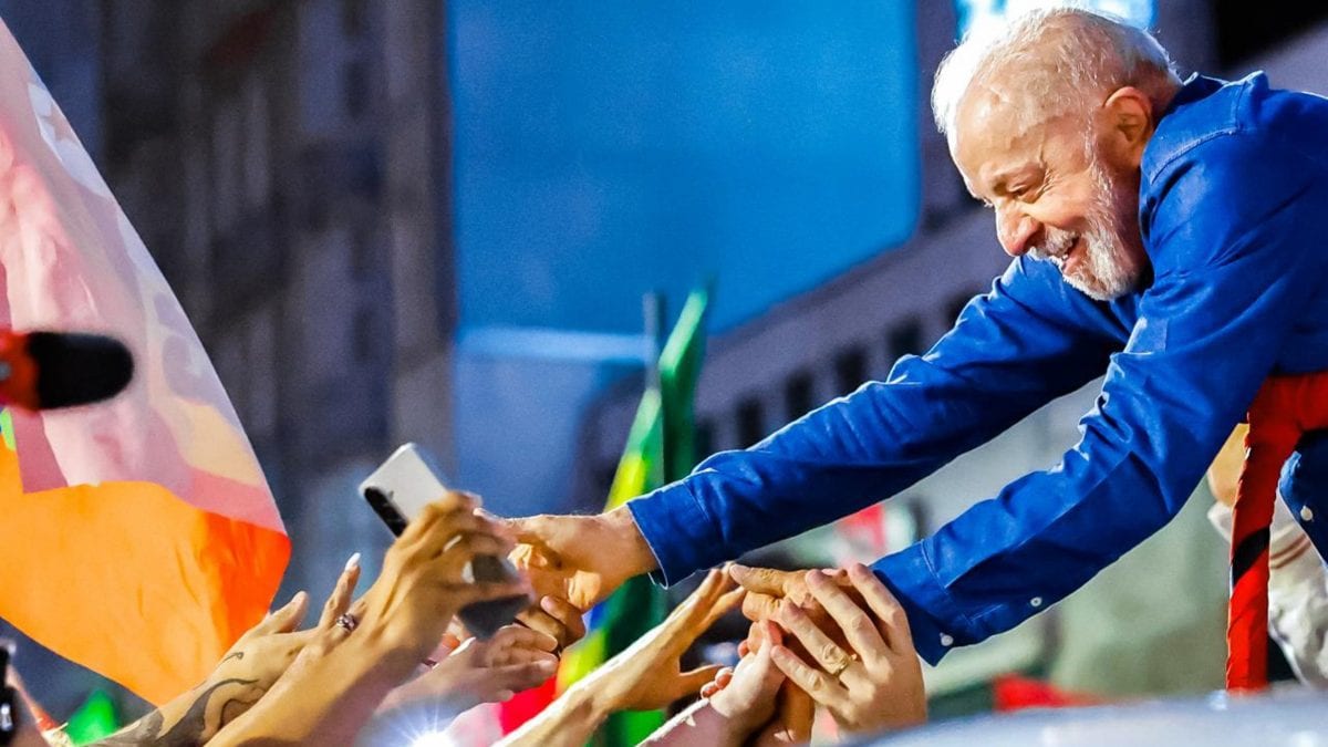 Entre programas sociais e mobilização digital, os altos e baixos da campanha de Lula