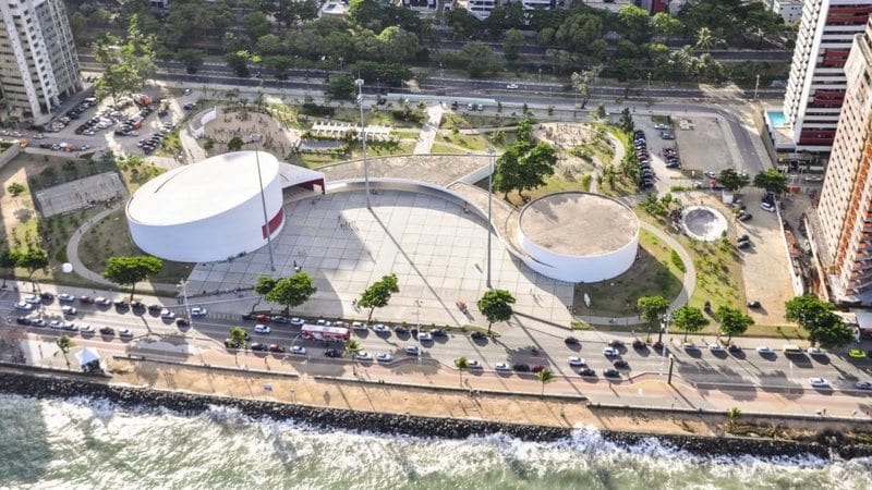 Projeto pede renomear Parque Dona Lindu com nome da mãe de Jair Bolsonaro