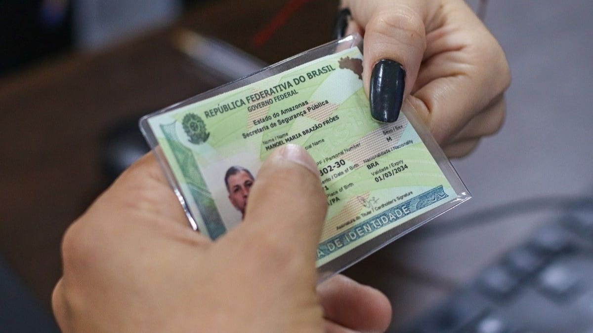 É possível solicitar a nova carteira de identidade e receber pelos Correios? Veja como funciona o procedimento