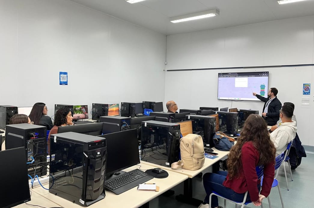 Cubatão treina profissionais no novo sistema Obras On-line