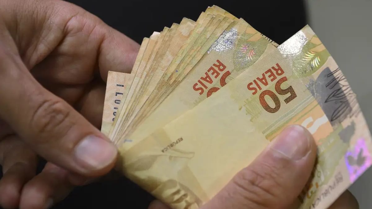 Salário mínimo ideal deveria ser de R$ 7.687 para trabalhador conseguir sustentar família, aponta DIEESE