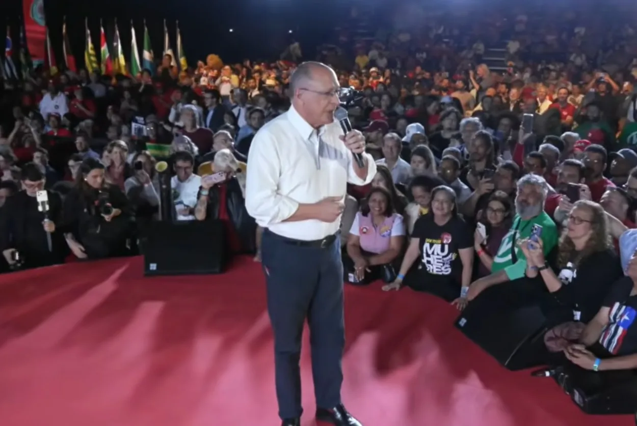 Alckmin destaca parceria com Lula em ato de campanha