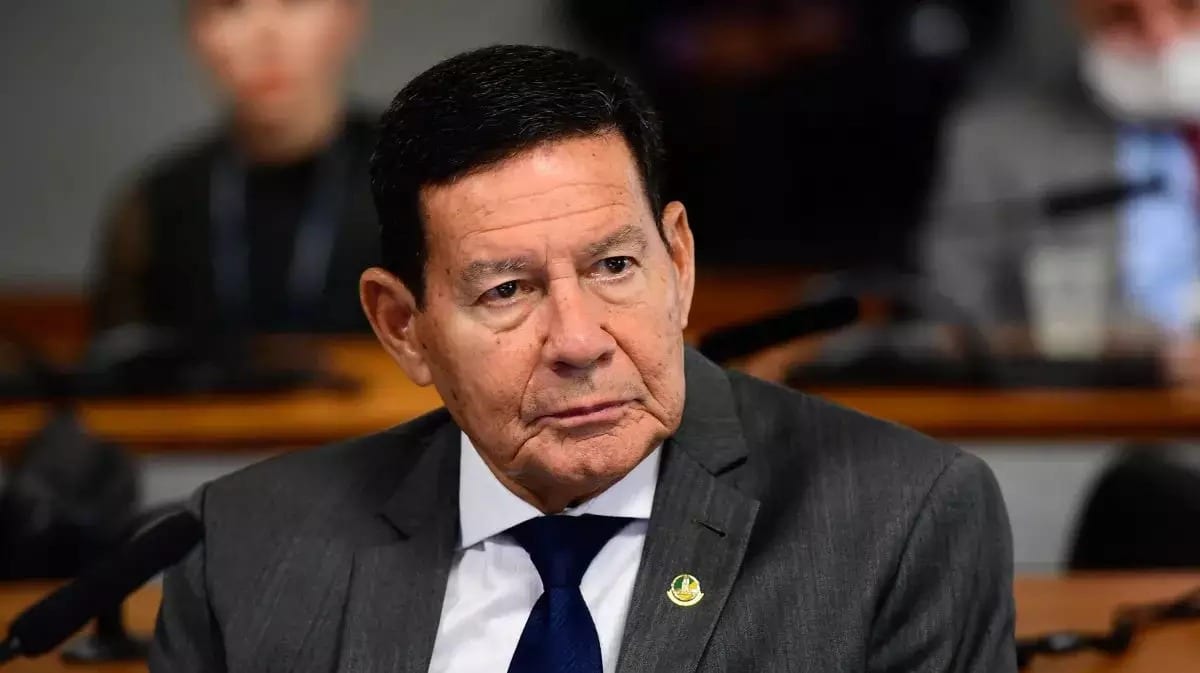 Senador gaúcho Hamilton Mourão foi o único que votou contra o fim da escala de trabalho 6×1