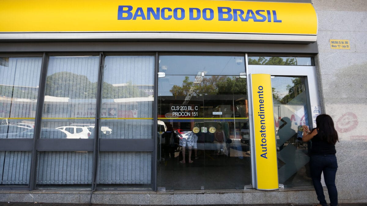 JP Morgan Rebaixa Banco do Brasil e Ações Caem após Rali da Véspera