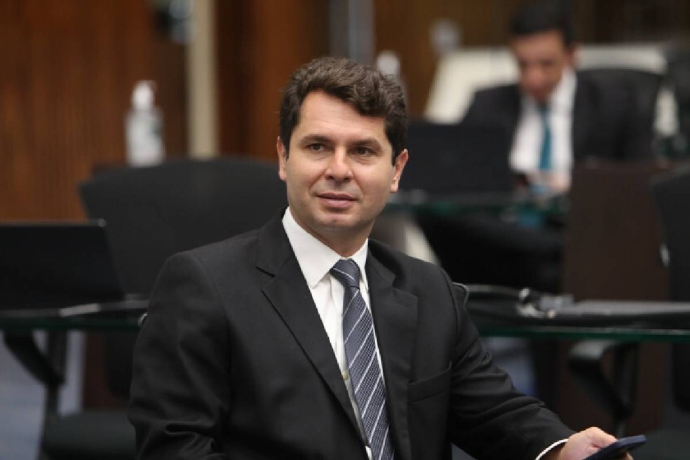 Alexandre Curi é pré-candidato ao Senado pelo Paraná em 2026