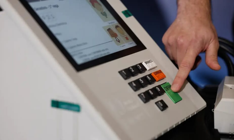 Urnas prontas para eleições: primeiro turno dia 04 de outubro