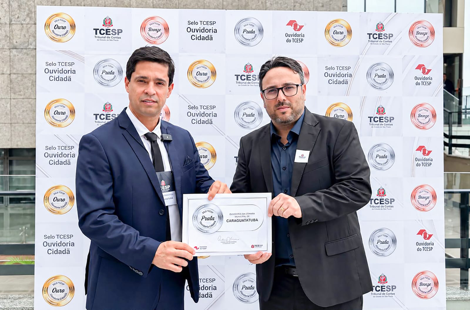 Câmara de Caraguá recebe selo do TCESP por atuação da Ouvidoria