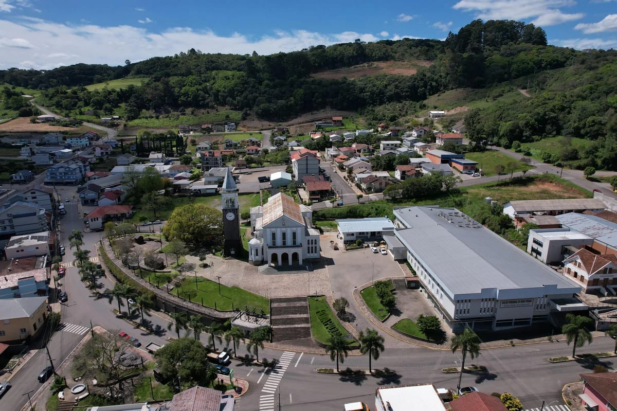 Nova Pádua dá 87% a Flávio e vira diretório ativo do PL