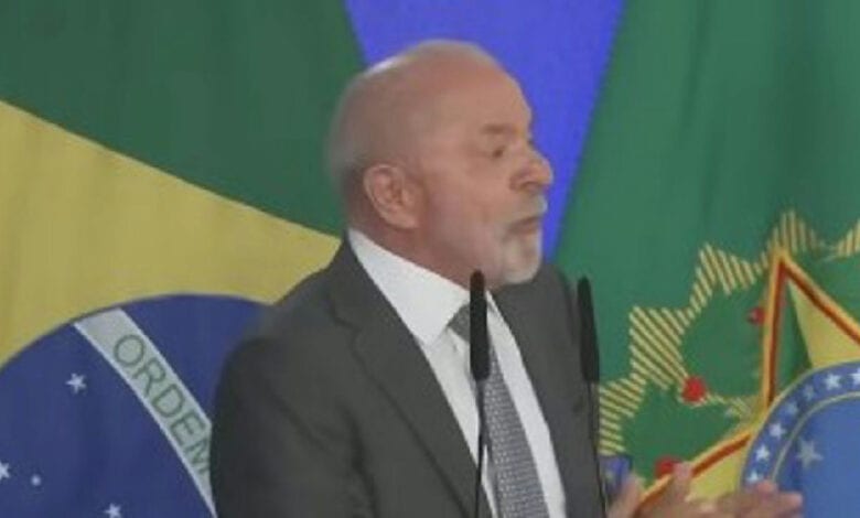 Lula atribui adesão do PL ao fim da escala 6×1 à pressão das ruas