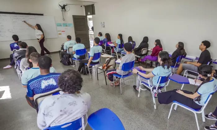 Governo libera quinta parcela de R$200 do Pé-de-Meia a partir de 20/05/2024