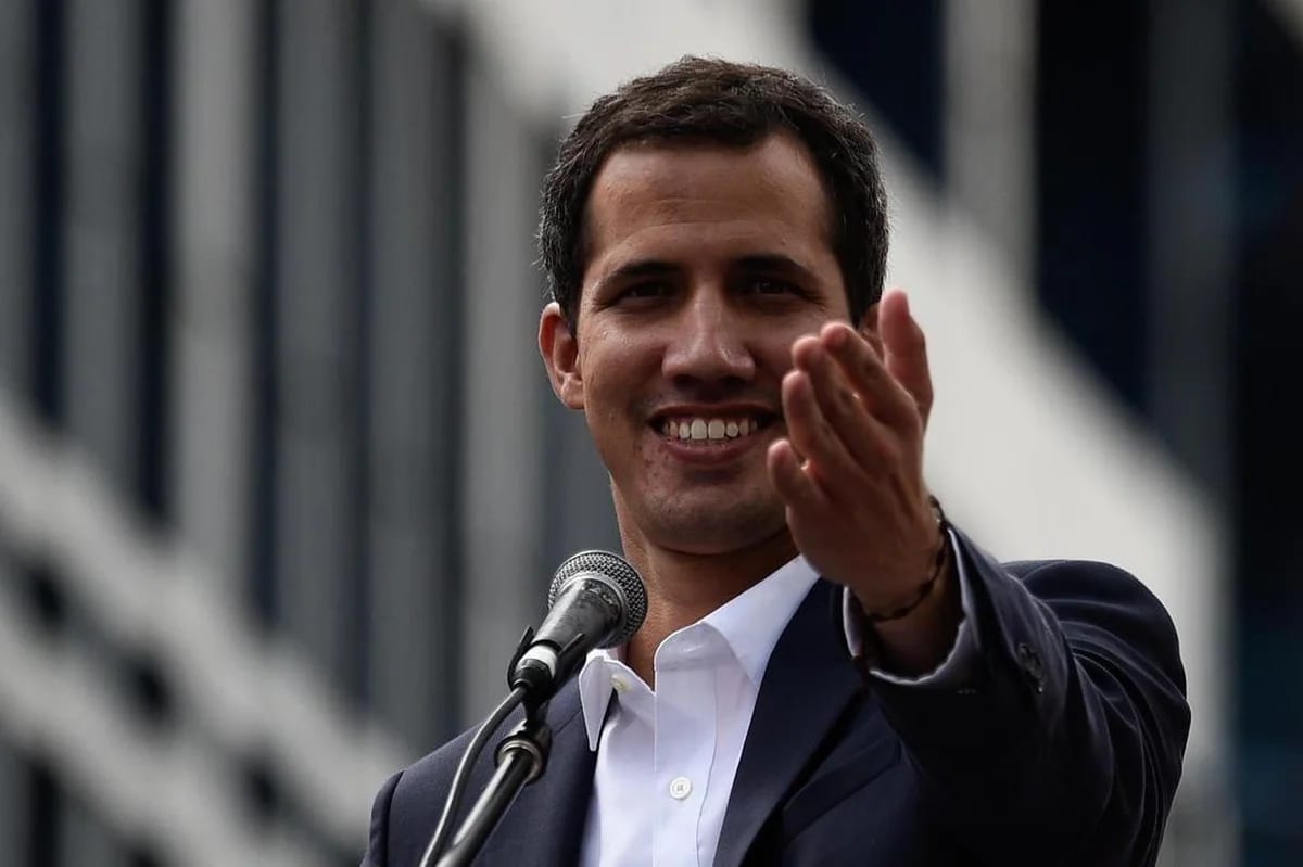 Quem é Juan Guaidó, que se autoproclamou presidente da Venezuela e foi citado na carta de Flávio Bolsonaro