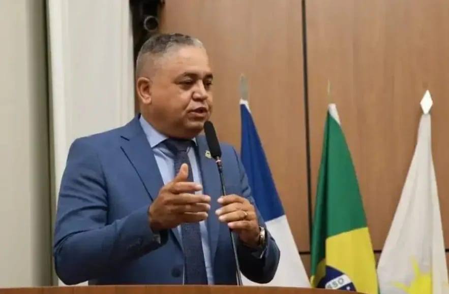 Eudes Assis defende gestão de Eduardo Siqueira Campos na educação