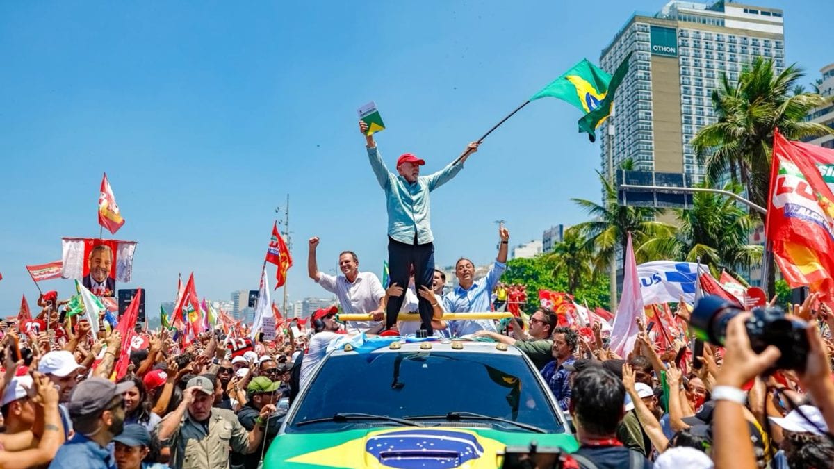 Minas Gerais muda de lado no segundo turno e ajuda Lula a derrotar Flávio Bolsonaro
