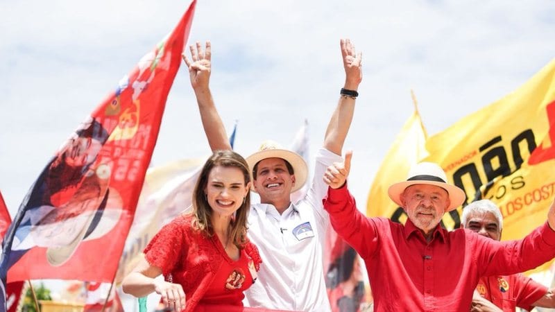 João Campos diz que caminhada de Lula no Recife foi o maior ato da campanha